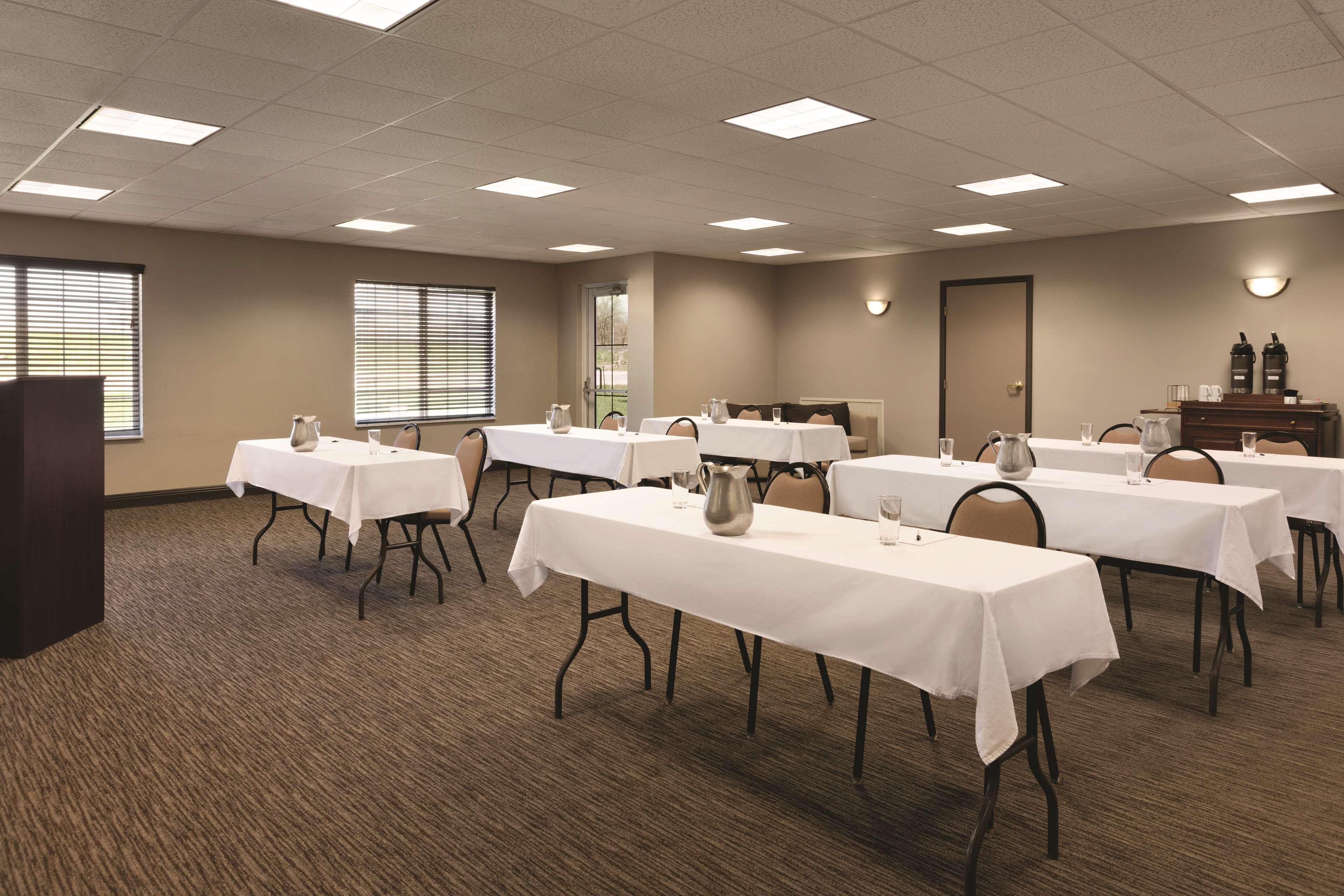 Country Inn & Suites By Radisson, Indianapolis Airport South, In Eksteriør bilde
